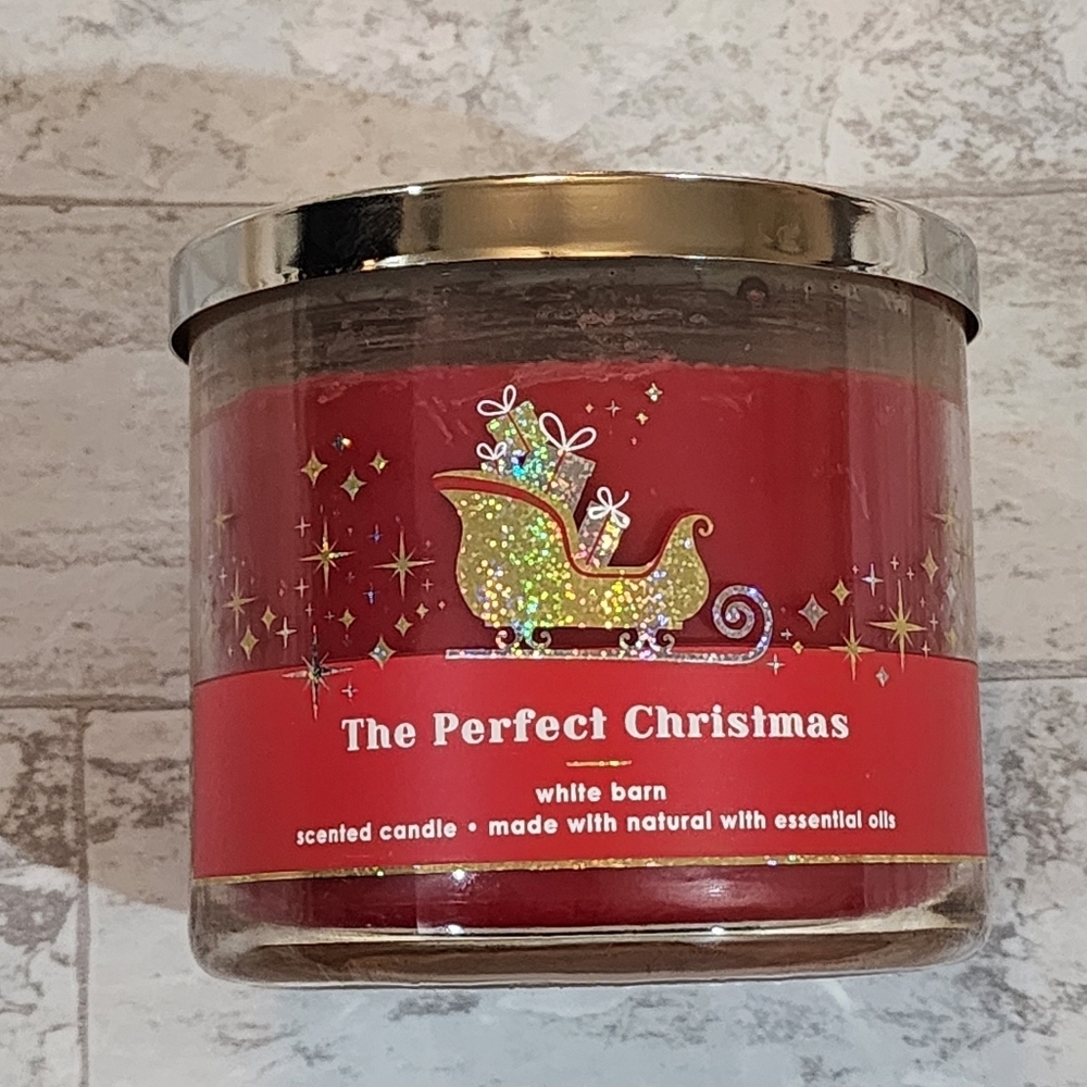 Bath And Body Works White Barn 'The Perfect Christmas' Red 3 wick Candle NWT